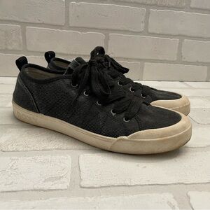 ROXY Women’s Black and White Canvas Shoes Size 9.5